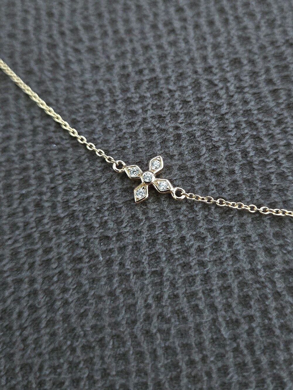 bleu💙 sage Stationary Flowers🌸 Necklace - NWT - Picture 5 of 15